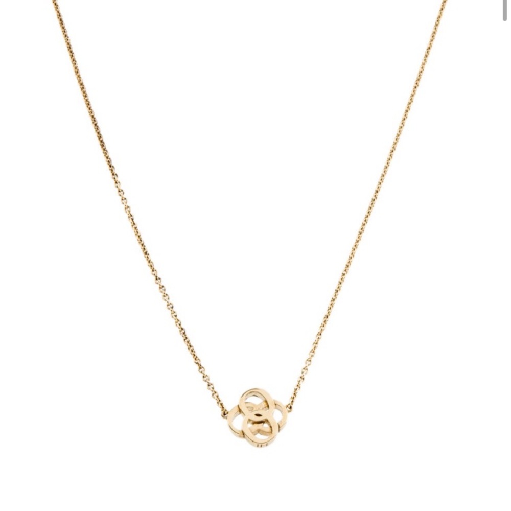 India hicks legacy letter O